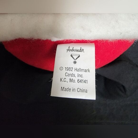 1982 Hallmark Santa Claus Felt Plush with Bean Bag Bottom & Legs - Picture 7 of 7